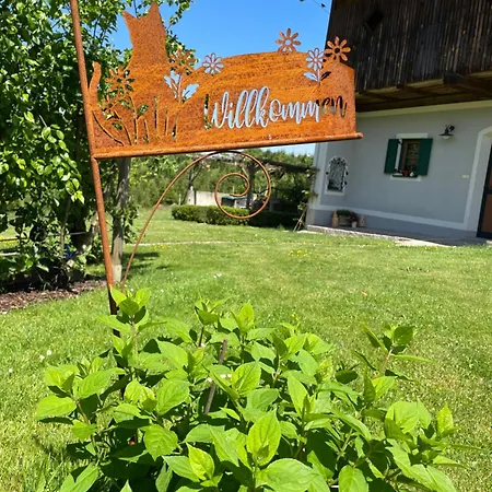 Steirerzeit Holiday home *